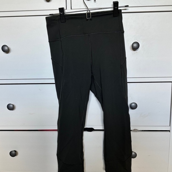 Lululemon Wunder Under crop Deep Camo size 6 - Picture 4 of 4